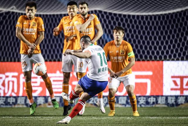 英联杯-加克波双响迪亚斯破门 利物浦3-2布莱顿